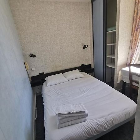 Hotel Le Tourisme アンブラン エクステリア 写真